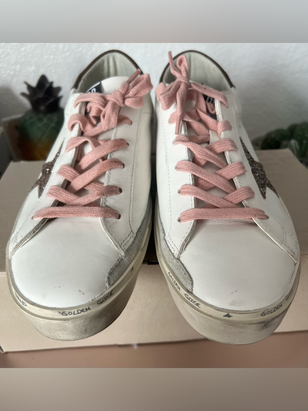 Golden Goose White Leather Sneakers with Pink Laces and Pink Glitter Star Accent - Picture 2 of 13